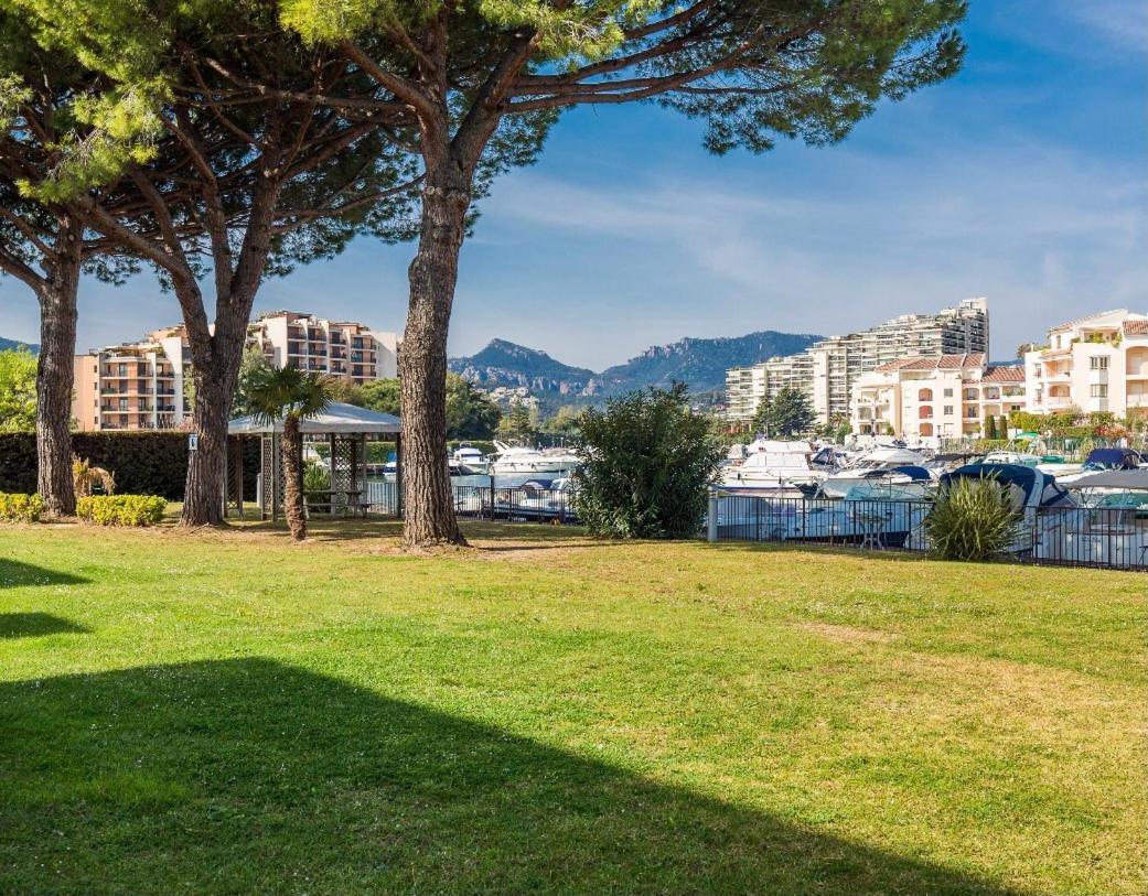 Luxury 3 Piece Garden Apartment In Cannes Marina Mandelieu-La Napoule Exterior photo