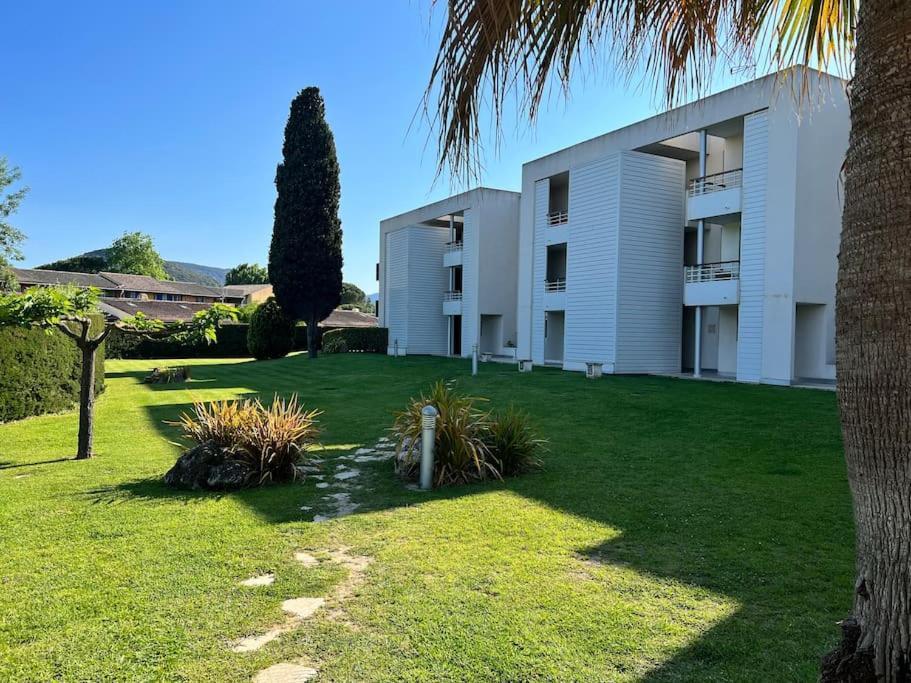 Luxury 3 Piece Garden Apartment In Cannes Marina Mandelieu-La Napoule Exterior photo