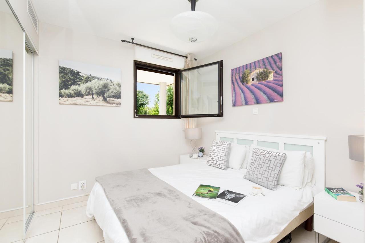 Luxury 3 Piece Garden Apartment In Cannes Marina Mandelieu-La Napoule Exterior photo
